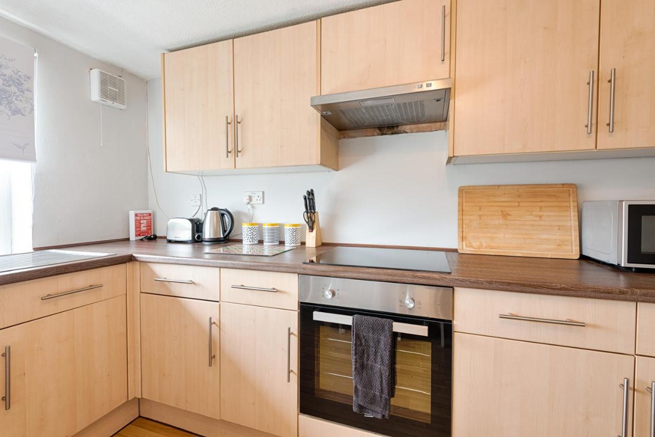 Free Parking, Spacious Rooms, Smart Tv'S All Rooms Swansea Exterior foto
