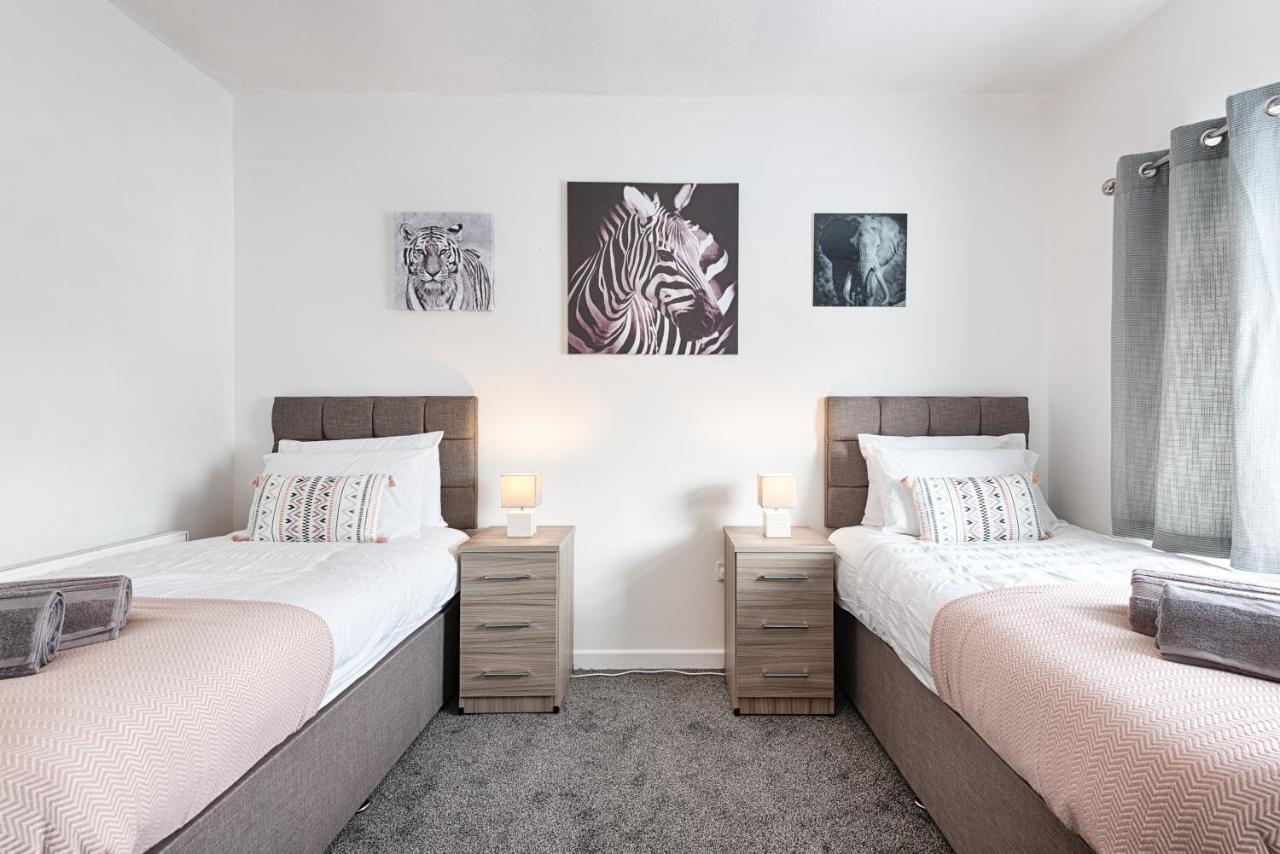 Free Parking, Spacious Rooms, Smart Tv'S All Rooms Swansea Exterior foto