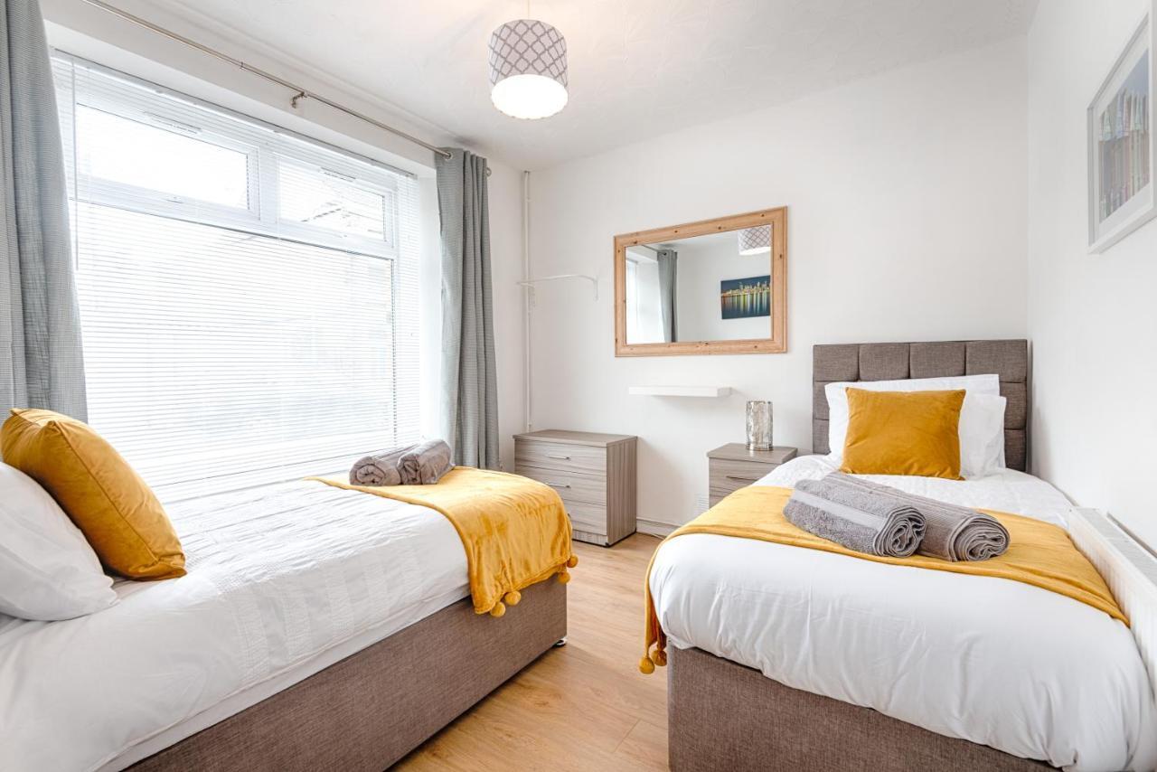 Free Parking, Spacious Rooms, Smart Tv'S All Rooms Swansea Exterior foto